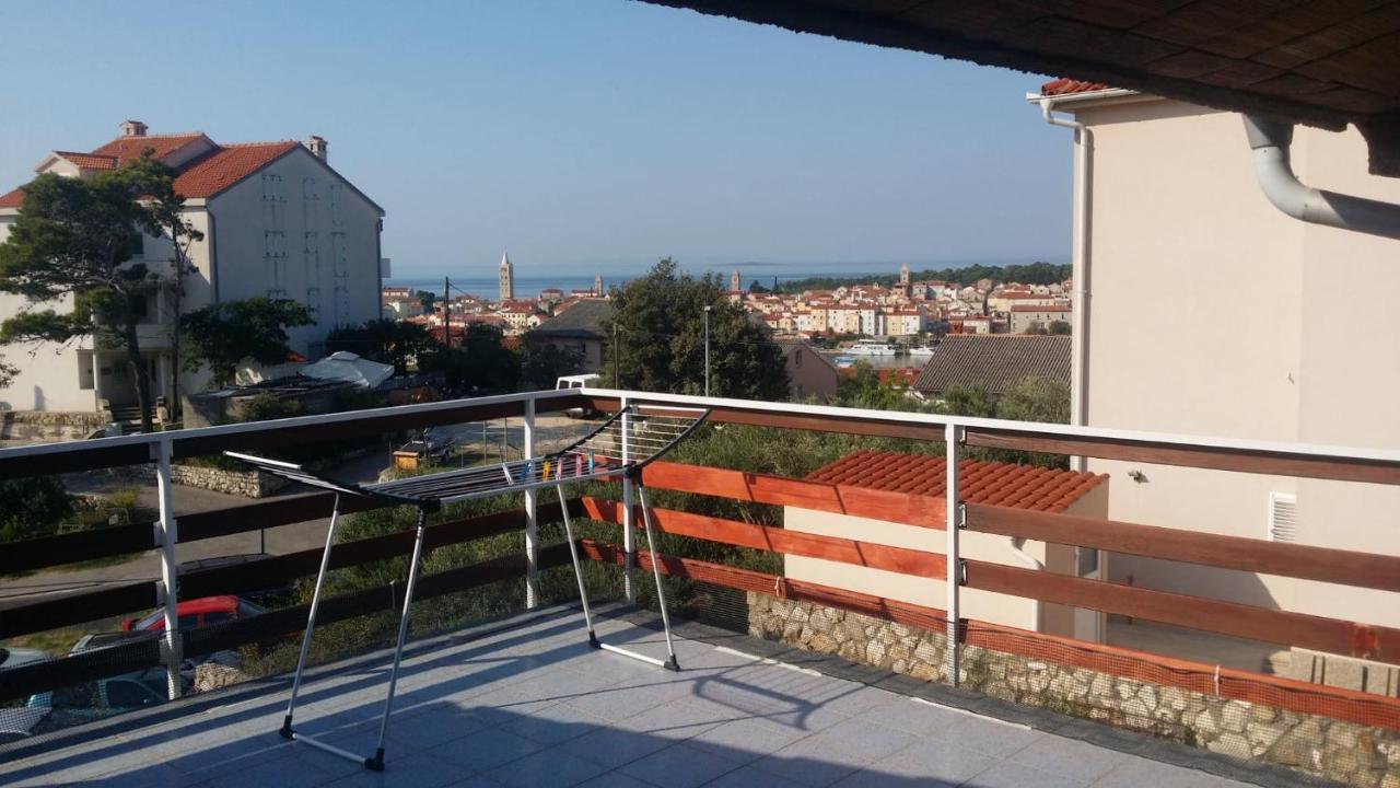 Apartmani Rab - Adrijana & Aleksandra Banjol Екстериор снимка