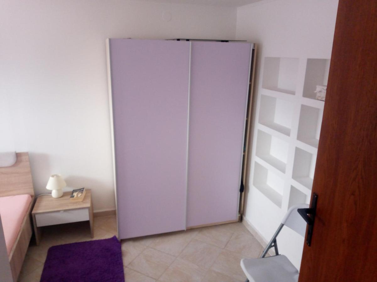 Apartmani Rab - Adrijana & Aleksandra Banjol Екстериор снимка